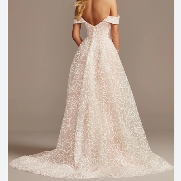 Dresses & Skirts - David’s bridal ballgown, wedding dress